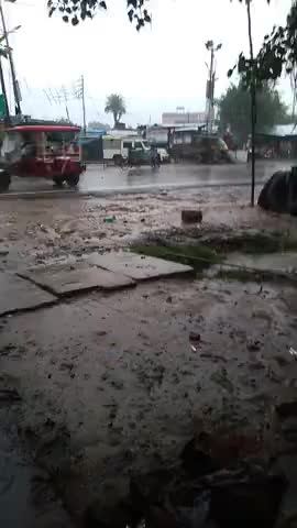 उरई: Rath me 4 5 ghante se lag﻿#akashsharma66419 ﻿@#135 atar barish