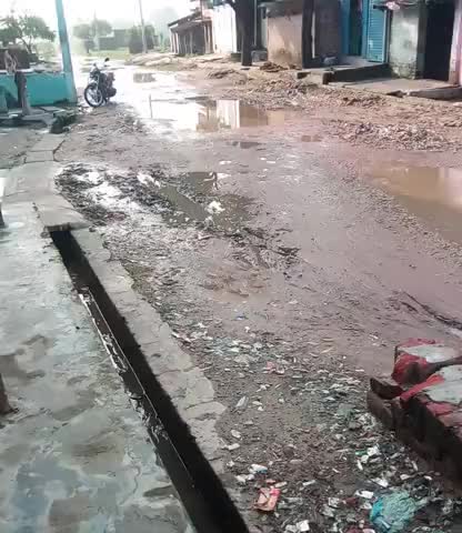 बांसी: ye sadak kai saalo se nahi ban raha hai#long