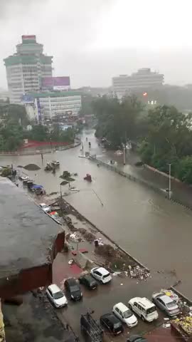 संपतचक: water is everywhere in bihar... government should think on this matter....
#rain #highalert #bihar