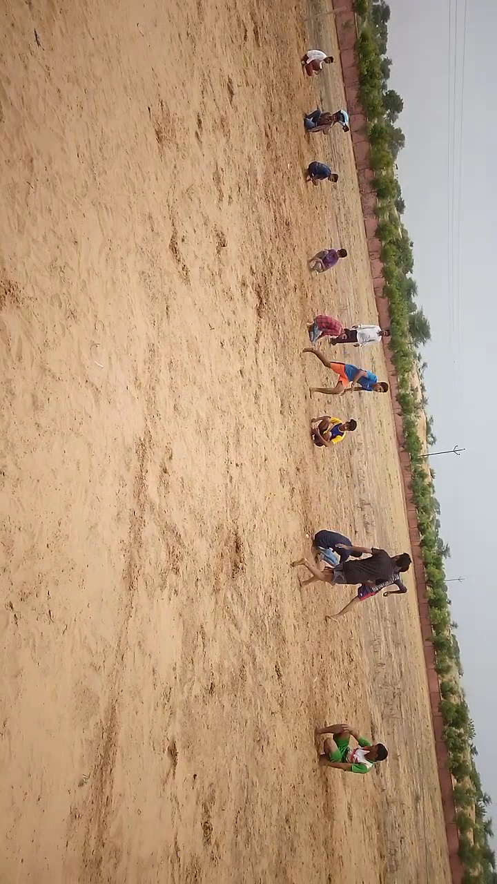 तारानगर: ##subhash college sahawa ke students kho - kho ki teyari krte huve