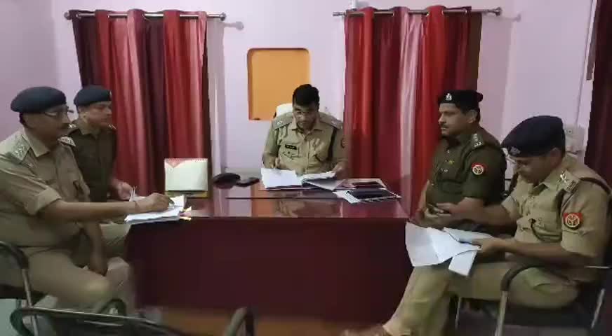 #नानौता(सहारनपुर)- एसपी ग्रामीण ने की क्षेत्राधिकारियों के साथ बैठक