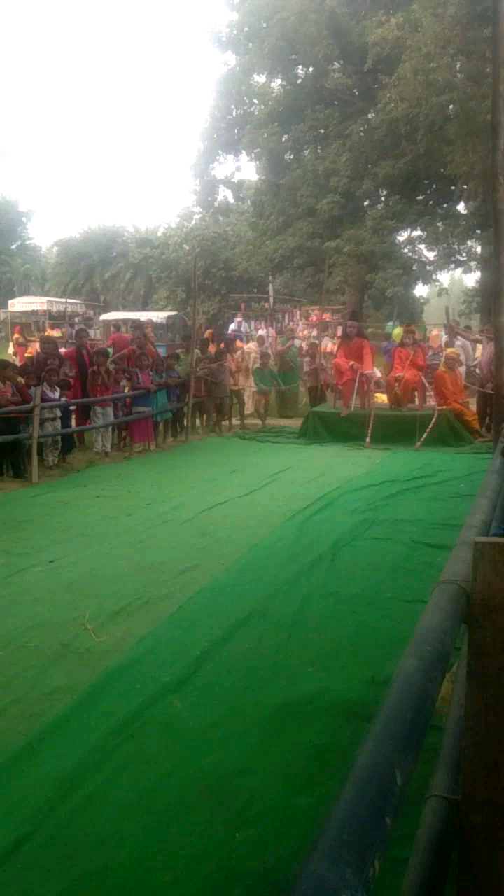 खजनी: ग्राम सरया तिवारी मैं आज रामलीला का प्रोग्राम किया गया ﻿@###13_प्