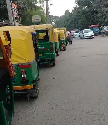 पटना ग्रामीण: #10y #patna Patna me ek hi pump chalu hai #cng lene ke liye