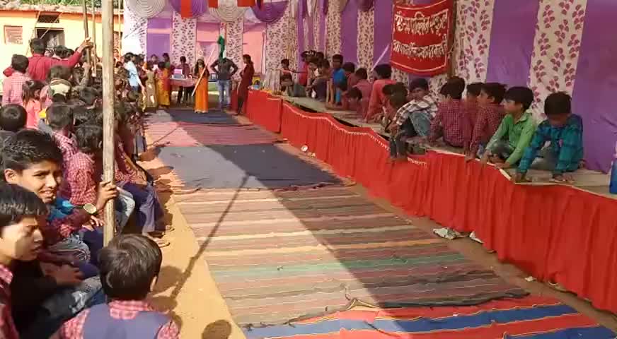 बमोरी: #कस्बे के उभरते हुए विद्यालय इंडियन पब्लिक स्कूल में बच्चों ने छात्रसमिति का निर्माण कर बालमेले का आयोजन किया