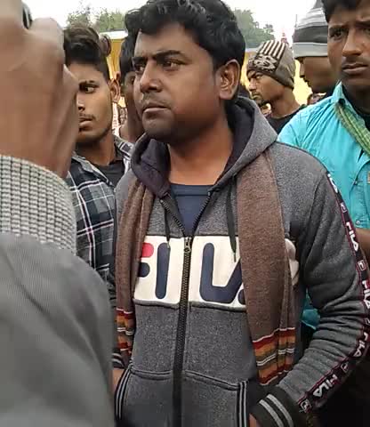 महनार: ﻿#hajipurreporter Mahnar Ka patikwara gao mein JCB kuchh  ka maut#024578iuggfsdhhbfddd