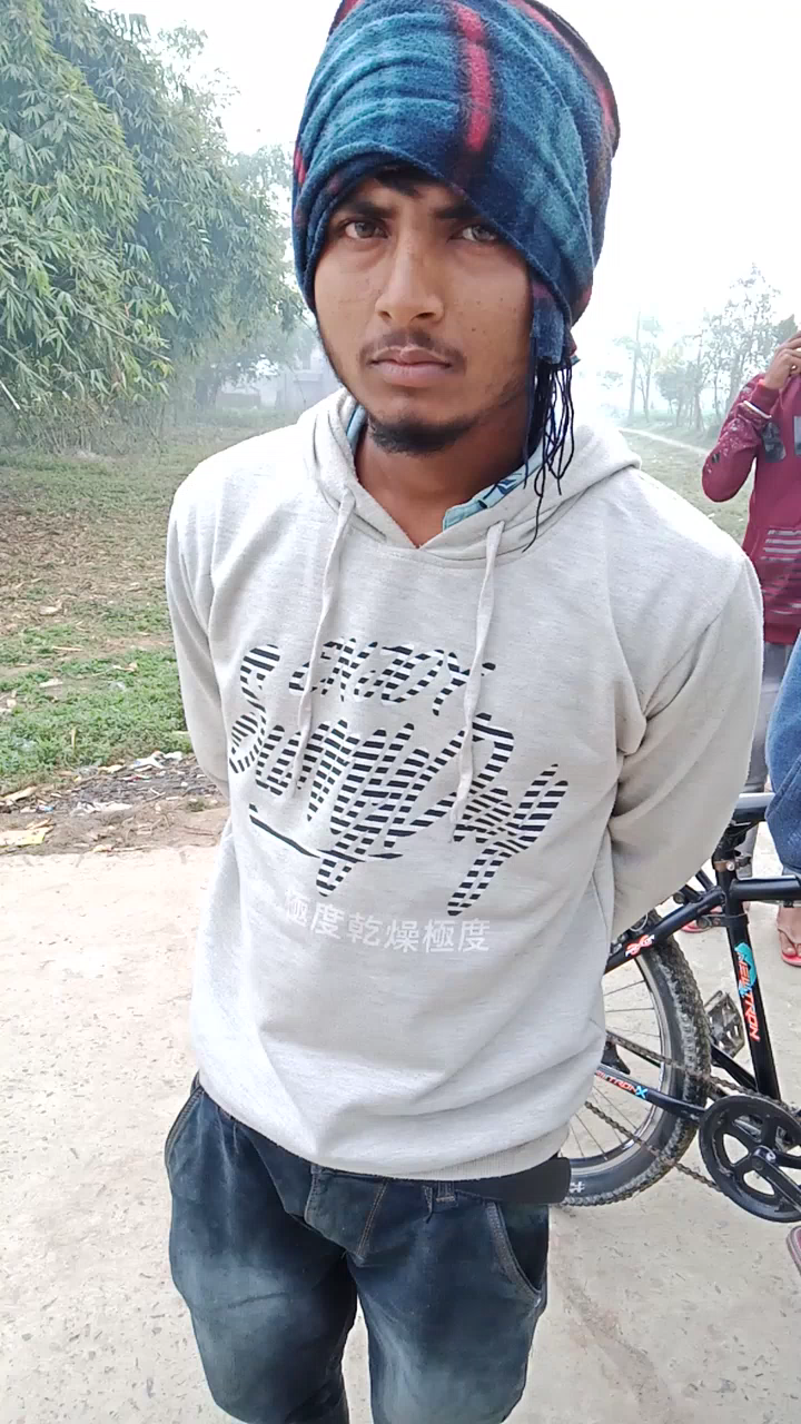 समस्तीपुर: yeh larka kho Gaya h#﻿@#024578iuggfsdhhb #100ph ﻿@#024578iuggfsdhhbfdddhab