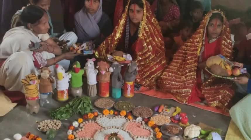 मनेर: मनेर प्रखंड के आंगनबाड़ी केंद्रों पर की गई महिलाओं की गोद भराई की रस्म #आंगनबाड़ी_केंद्र