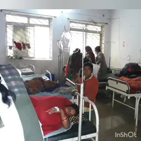 गढ़वा: रंका थाना क्षेत्र निवासी बेबी देवी नामक महिला ने घरेलू कलह के चलते खाई कीटनाशक दवा, सदर अस्पताल में भर्ती #सदर_अस्पताल