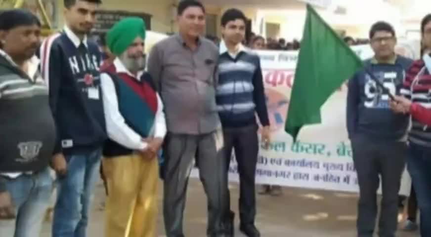 घड़साना: 24 एएससी ग्राम पंचायत में सामुदायिक स्वास्थ्य केंद्र से निकाली गई कैंसर जागरूकता रैली #कैंसर #जागरूकता_रैली