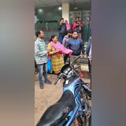 आदित्यपुर गम्हरिया: मंत्री बन्ना गुप्ता की पहल से अस्पताल ने परिजनों को दिया शव, बिल नहीं चुकाने पर शव देने से किया था इंकार #बन्ना_गुप्ता