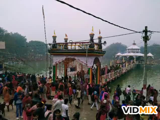 बौंसी: माघ पूर्णिमा को लेकर श्रद्धालुओं ने पापहरणी सरोवर में लगाई आस्था की डुबकी #पूर्णिमा