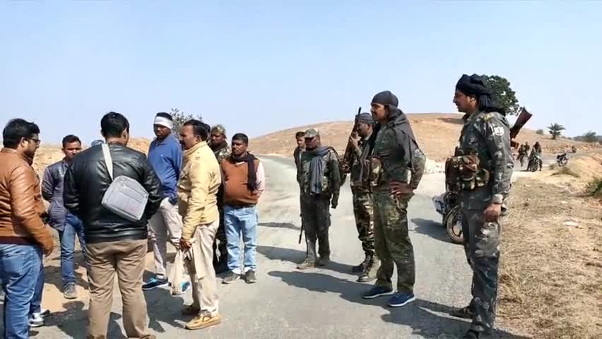 देवरी: मछली गलफूलिया मोड़ के पास अज्ञात बदमाशों ने बैंक कर्मी को पिस्तौल दिखाकर किया छिनतई का प्रयास #छिनतई #पिस्तौल