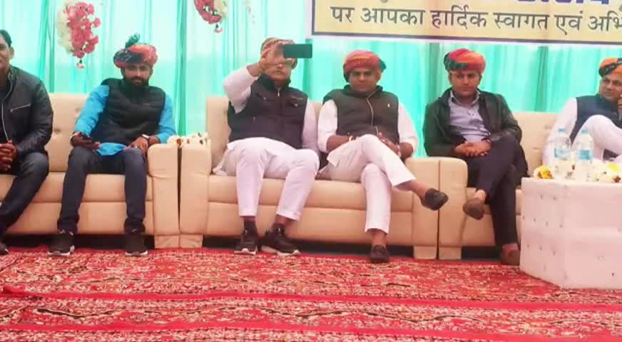 देसूरी: राजस्थान इंटरनेशनल स्कूल में कांग्रेस नेता राजवीर देवासी का हुआ स्वागत #वार्षिक_उत्सव