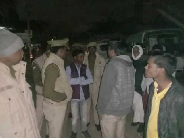 चकिया: शिकारगंज में पुलिस ने किया पैदल मार्च, संदिग्धों से की पूछताछ #पुलिस #पैदल_मार्च