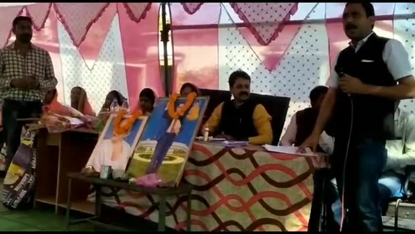 जांजगीर: भड़ेसर ग्राम के सरपंच एवं पंचगण के शपथ ग्रहण समारोह में शामिल हुए पीसीसी महासचिव इंजी. रवि पाण्डेय, दिलाई शपथ #सरपंच #पंच
