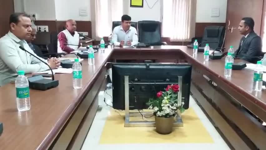 सीहोर: सीहोर जिला पंचायत अध्यक्ष की अध्यक्षता में 27 विभागों की समीक्षा बैठक का हुआ आयोजन, दिए गए दिशा निर्देश #जिला_पंचायत