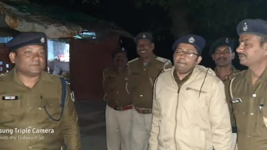 भगवानपुर हाट: एसपी ने औचक रूप से भगवानपुर हाट थाना क्षेत्र का किया निरीक्षण, थाना भवन की जर्जर स्थिति को भी देखा #औचक_निरीक्षण