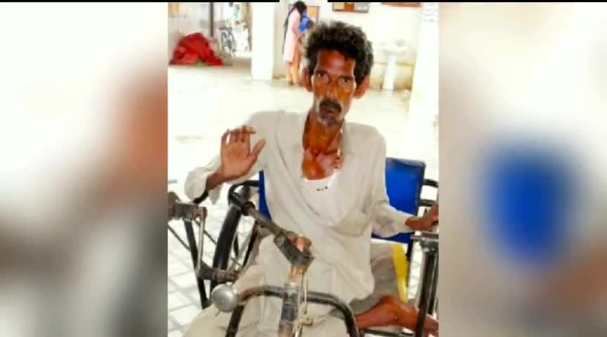 बरकट्ठा: डिवाइन पब्लिक स्कूल के निदेशक ने दिव्यांग को भेंट की व्हीलचेयर #दिव्यांग #व्हीलचेयर