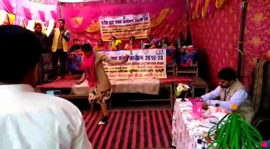 मीरगंज: हुरहुरी में ग्रामीण डिजिटल साक्षरता अभियान व आयुष्मान भारत योजना की ओर से किया गया कार्यक्रम आयोजित #आयुष्मान_भारत_योजना