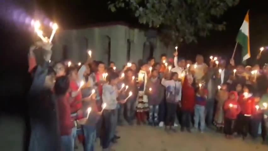 पूर्णिया पूर्व: रिटायर्ड कर्नल के नेतृत्व में पुलवामा के शहीदों को महेन्द्रपुर गांव में ग्रामीणों ने दी श्रद्धांजली #पुलवामा_शहीद