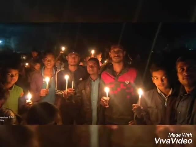 भवानीपुर: पुलवामा हमले में शहीद सैनिकों की बरसी पर श्रद्धांजलि देने के लिए भवानीपुर में निकाला गया कैंडल मार्च #पुलवामा_शहीद