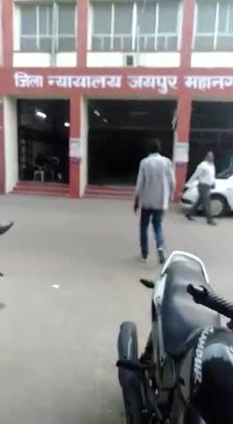 जयपुर: भट्टा बस्ती थाना क्षेत्र से 2 नाबालिगों को बहला-फुसलाकर ले जाने वाले अभियुक्त को 3 साल की सजा #कोर्ट #सजा