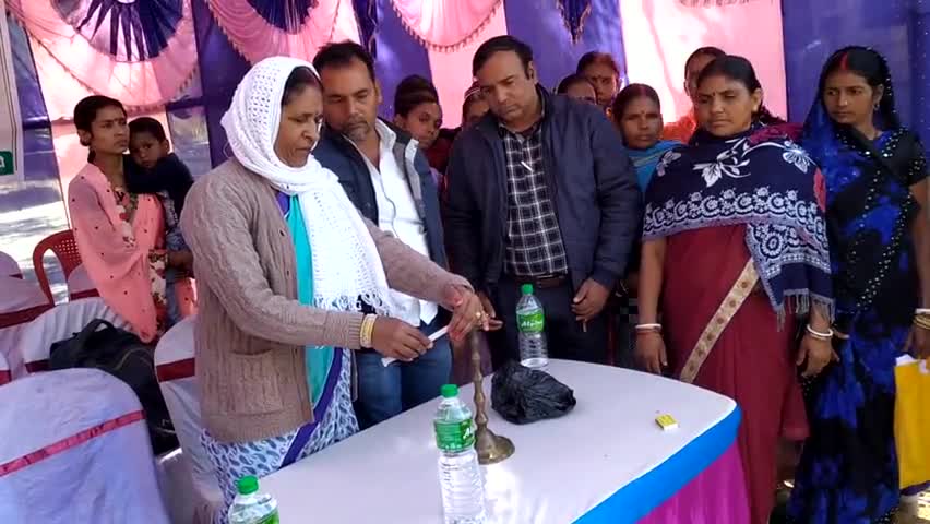 मरकच्चो: मुख्यालय परिसर में आयोजित 1 दिवसीय प्रखंड स्तरीय रोजगार मेला कार्यक्रम को प्रतिनिधियों ने बताया खानापूर्ति #रोजगार_मेला