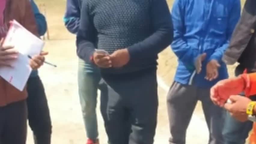 दरौंधा: भाजपा के मंडल अध्यक्ष ने फीता काटकर किया क्रिकेट मैच का उद्घाटन #क्रिकेट_मैच #भाजपा