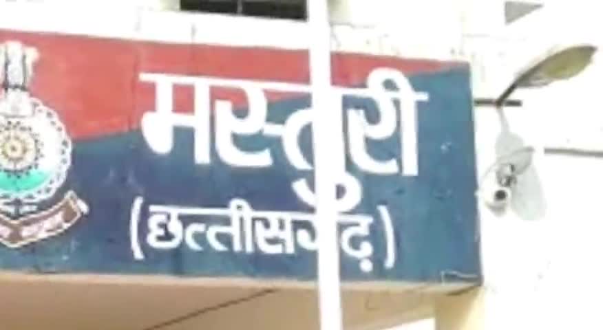 मस्तुरी: ग्राम पेंड्री की मुख्य सड़कों की हालत जर्जर होने से आएदिन होते हैं हादसे, प्रशासन नहीं दे रहा ध्यान #सड़क_हादसा #जर्जर