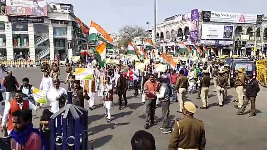 कांग्रेस की आरक्षण बचाओ पद यात्रा हजरतगंज की अंबेडकर प्रतिमा पर आकर हुई समाप्त #पद_यात्रा #कांग्रेस