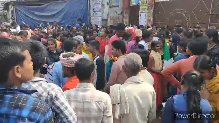 बेगूसराय: जनपद के 33 परीक्षा केंद्रों पर शुरू हुई मैट्रिक की परीक्षा #मैट्रिक_परीक्षा