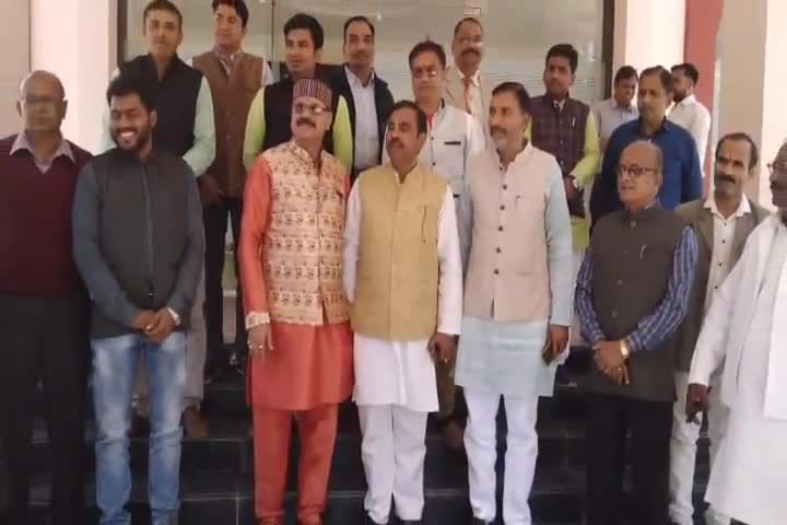 सीहोर: अखिल विश्व क्षत्रिय महासभा सम्मान समारोह आगर मालवा में हुआ संपन्न, गणमान्य लोगों ने की शिरकत #सम्मान_समारोह