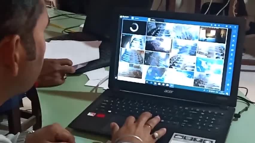 मथुरा: जिले में परीक्षाओं में नकल को रोकने के लिए बनाया गया मॉनिटरिंग सेल, कम्प्यूटर से रखी जा रही है नजर #परीक्षा #नकल