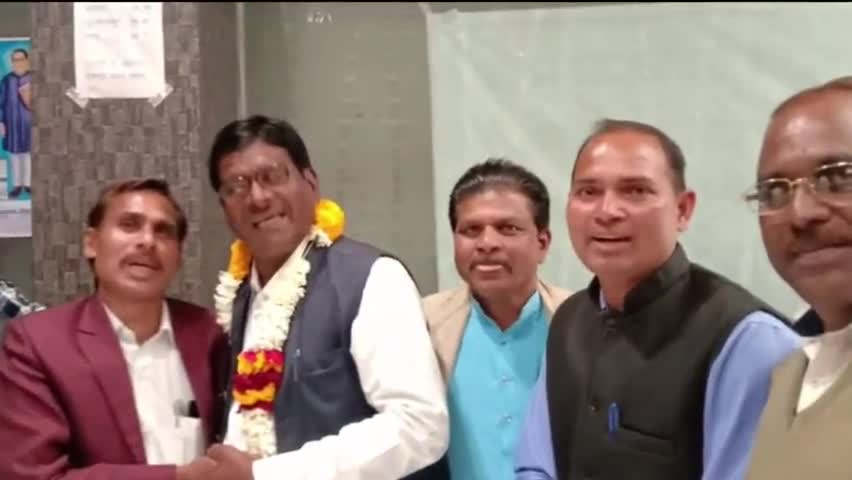 सीहोर: सीहोर के शिक्षक प्रेम नरायण परमार को अखिल भारतीय मालवीय बलाई समाज का प्रदेश उपाध्यक्ष किया गया नियुक्त #नियुक्ति