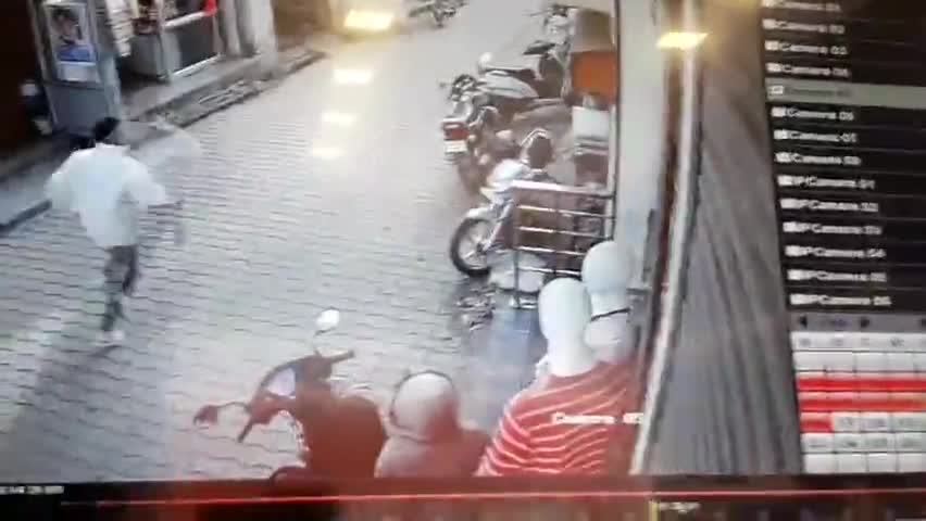 कालका: पिंजौर बाजार में महिला से चेन स्नेचिंग के आरोपी के खिलाफ पुलिस ने मामला किया दर्ज #स्नेचिंग #अपराध