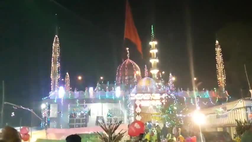 महुआ: रसूलपुर फतह गांव के हजरत इसहाक अली के मजार पर उर्स का हुआ आयोजन, लोगों ने की चादर पोशी #उर्स