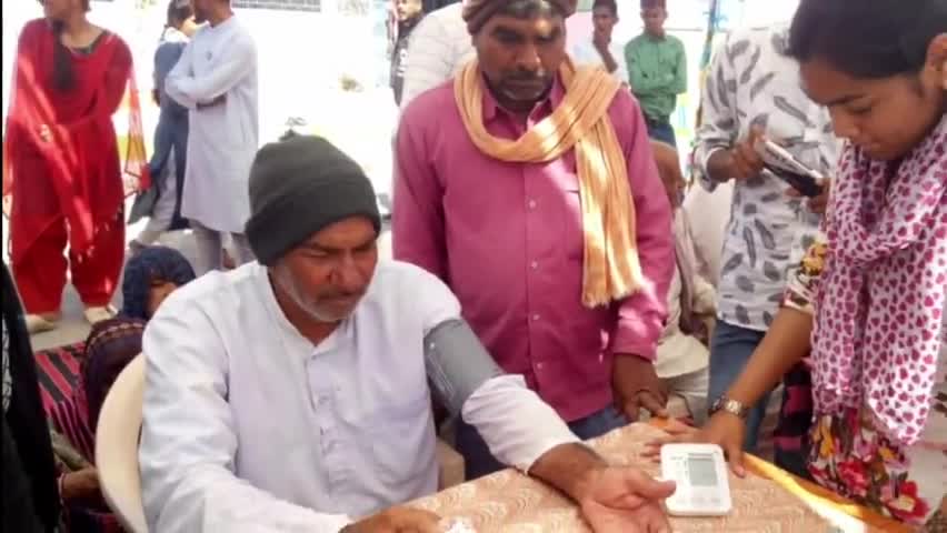 सीहोर: ग्राम हसनाबाद में एनएसएस इकाई द्वारा आयोजित स्वास्थ्य परीक्षण शिविर में 164 ग्रामीणों का हुआ परीक्षण #एनएसएस #शिविर