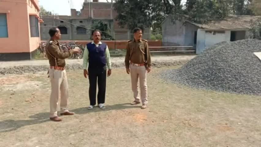 भगवानपुर हाट: भगवानपुर हाट में लोक अदालत के आयोजन को लेकर तैयारियां तेज, बीडीओ ने थानाध्यक्ष के साथ स्थल का लिया जायजा #लोक_अदालत
