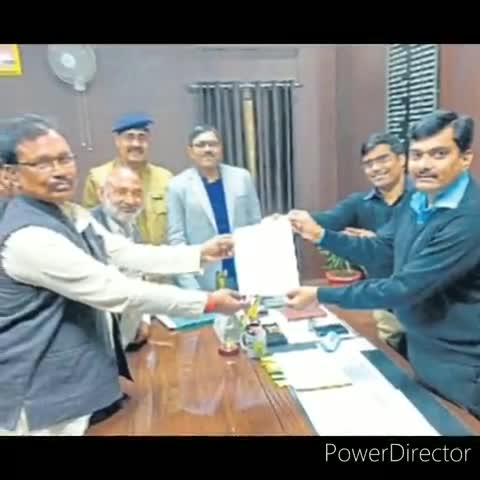 शाहजहांपुर: डीएम ने जैतीपुर के नए ब्लॉक प्रमुख राज कुमार सिंह को जारी किया प्रमाण पत्र #डीएम #ब्लॉक_प्रमुख