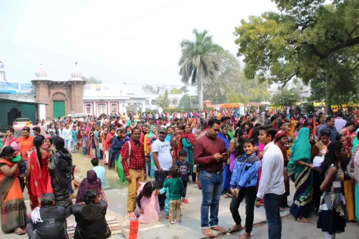 हुज़ूर: रीवा शहर के डाक विभाग द्वारा महाशिवरात्रि के अवसर पर शहर के स्थित मंदिरों में गंगोत्री का शुद्ध गंगा जल उपलब्ध कराया गया।#डाक विभाग#के द्वारागंगाजल#