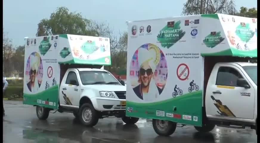 सिरसा: नशे के खिलाफ साइकिल यात्रा को सांसद सुनीता दुग्गल ने हरी झंडी दिखाकर किया रवाना, डीसी भी रहे मौजूद #सांसद #नशा_मुक्ति