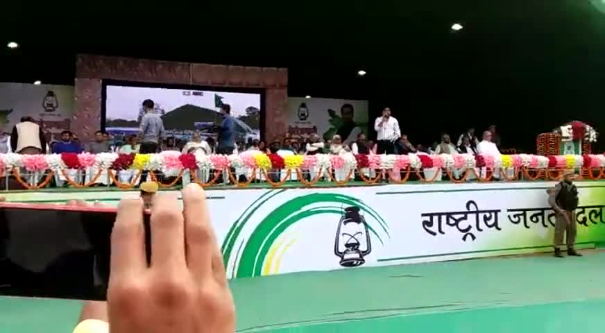 #पटना के वेटरनरी कॉलेज मैदान में आयोजित बेरोजगारी हटाओ रैली को पूर्ण रूपेण सफल बनाने के लिए #छात्र_राजद के क्रांतिकारी साथियों का अहम योगदान रहा।