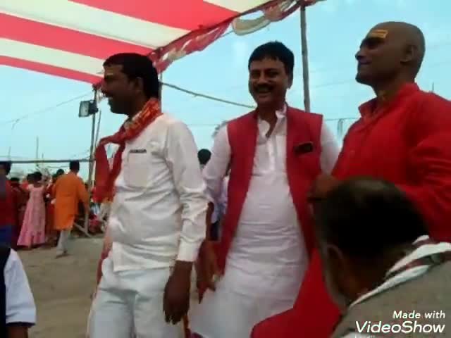 बरूराज मोतीपुर: पकरी पंचायत पहुंचे भाजपा नेता डॉ.अरुण कुमार सिंह, पांच दिवसीय महायज्ञ में हुए शामिल #बीजेपी #महायज्ञ