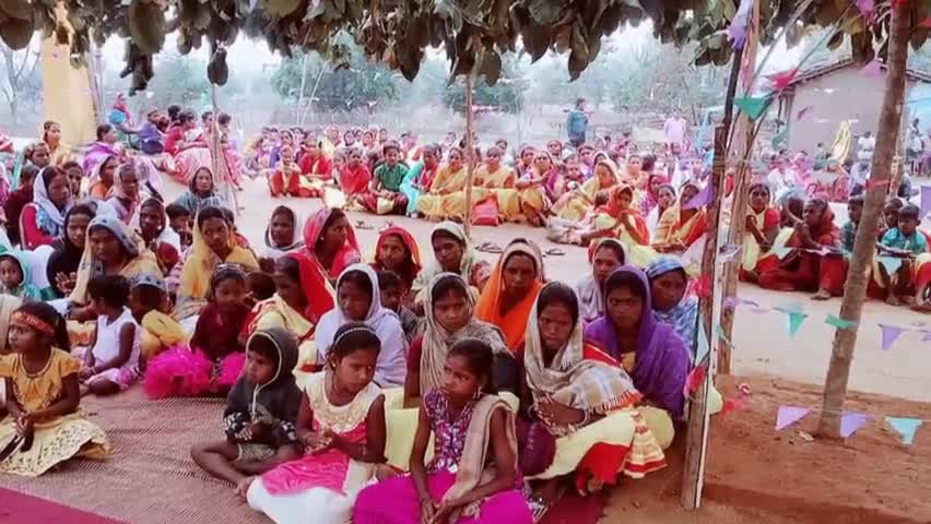 सिमडेगा: बनाबिरा के हनुमान मंदिर स्थापना दिवस के अवसर पर शुरू हुआ अखंड हरि कीर्तन, उमड़ी भीड़ #कीर्तन #धर्म