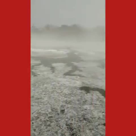 चैनपुर: चैनपुर में जमकर हुई बर्फबारी से ढके खेत-खलिहान, किसानों को भारी नुकसान #बर्फबारी