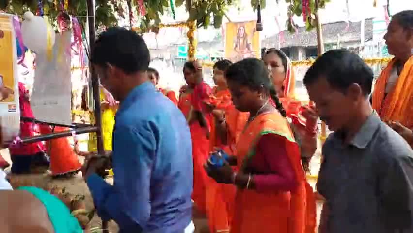 जलडेगा: महावीर चौक कोनमेरला स्थित शिव-शनि मंदिर में श्री हरि अखंड कीर्तन का हुआ शुभारंभ #धर्म #कीर्तन