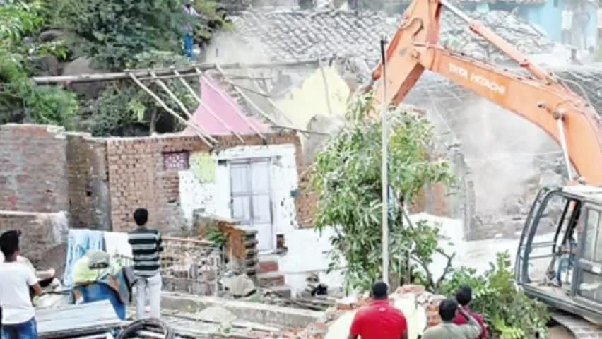 जबलपुर: मुख्य सचिव के आगमन के पहले इंद्रा मार्किट व छोटी लाइन सहित कलेक्ट्रेट एवं मेडिकल मार्ग से हटाए अवैध कब्जे #अवैध_कब्जा