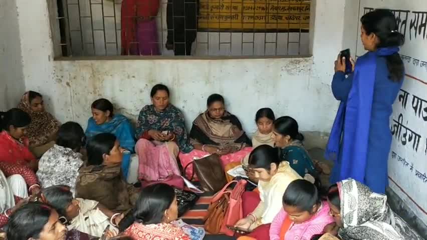 नूरसराय: प्रखंड की 213 आंगनबाड़ी सेविकाओं को दिया गया एंडरॉइड मोबाइल, ऑनलाइन होंगे सभी कार्य #आंगनबाड़ी_केंद्र