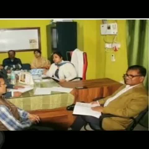 मुंगेर: नगर निगम में एनजीओ के अधीन कार्य कर रहे सफाई कर्मियों के वेतन भुगतान को लेकर की गई बैठक #नगर_निगम #वेतन