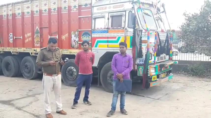 मोहनिया: मोहनिया में आरटीओ ने बालू लदे ओवरलोडेड ट्रकों से ई-चालान के माध्यम से 2 लाख रुपए से अधिक का वसूला जुर्माना #आरटीओ